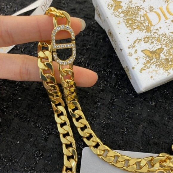 Chic Dior Gold Tone Chain Link Necklace with Crystal CD - Picture 2 of 7